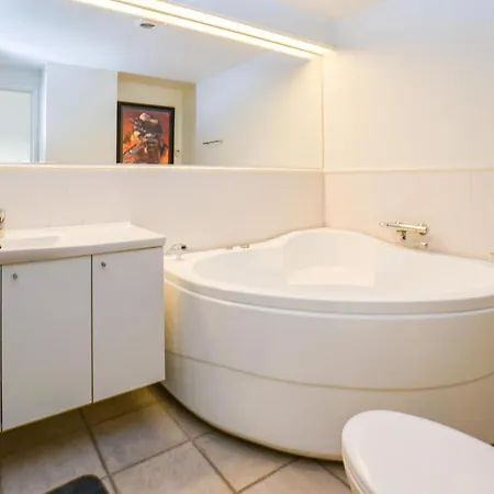 Nice In W/ Sauna And 3 Bedrooms 加斯庭
